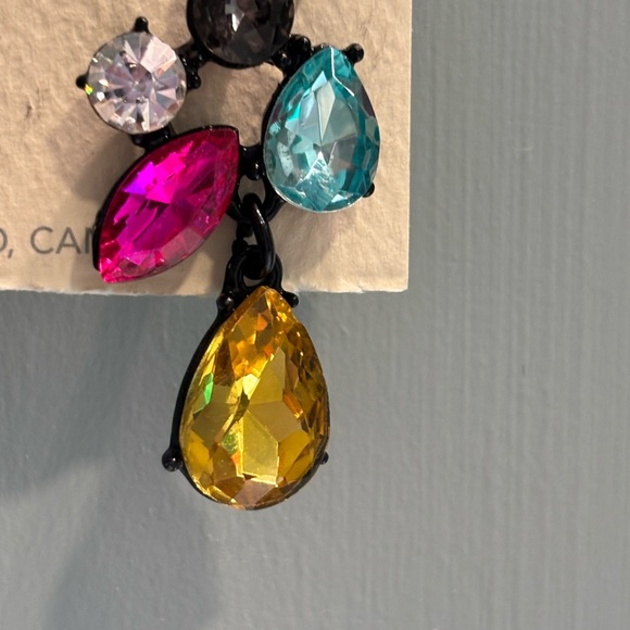 Accentrix multi coloured crystal earrings 💝NWT - Picture 2 of 4